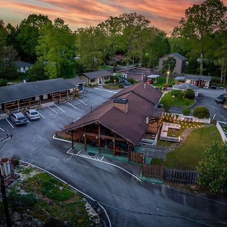 Cedarwood Inn Hendersonville Exteriör bild