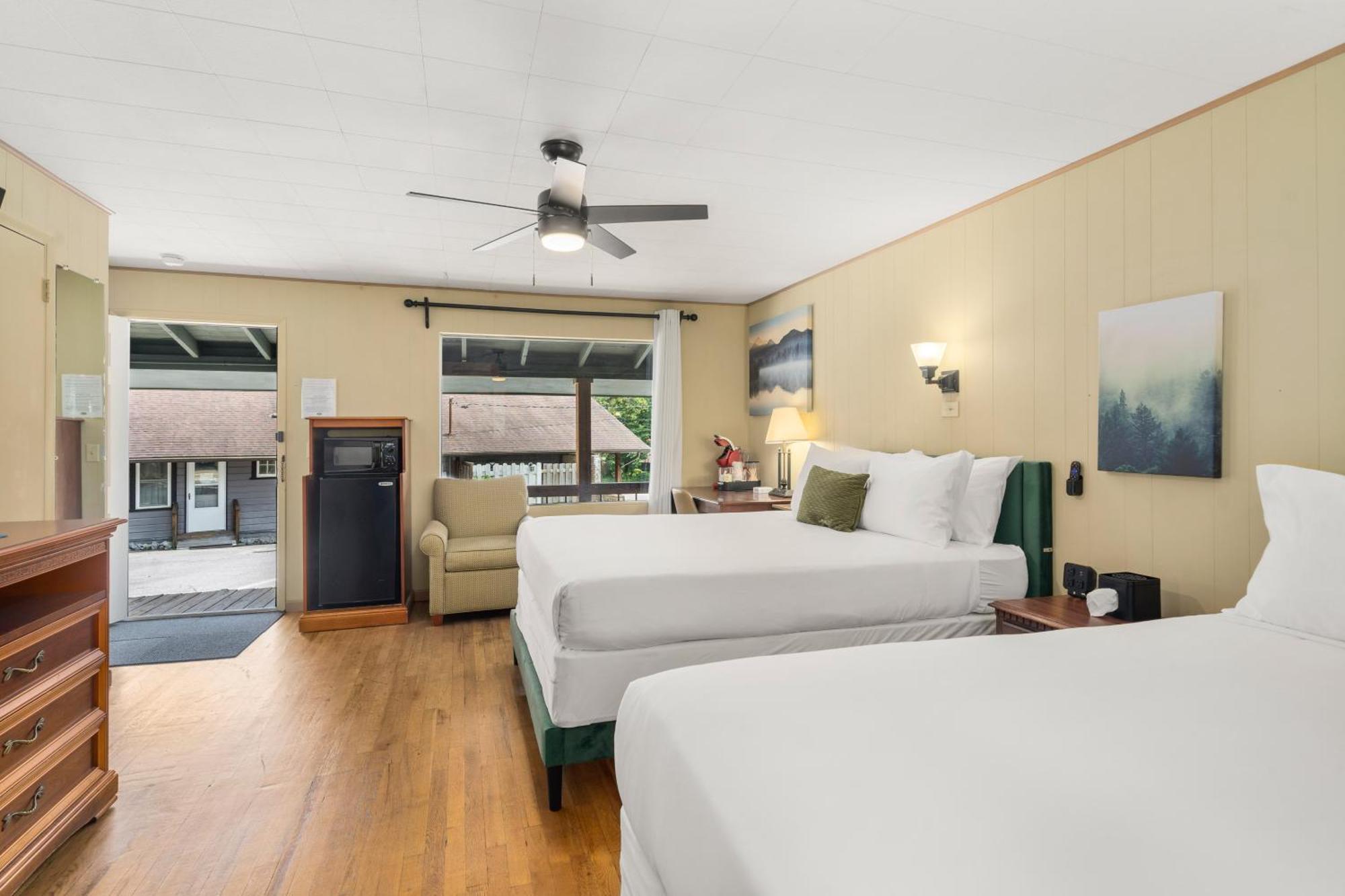 Cedarwood Inn Hendersonville Exteriör bild