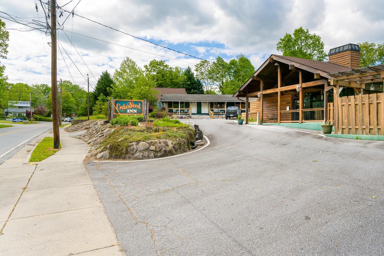 Cedarwood Inn Hendersonville Exteriör bild