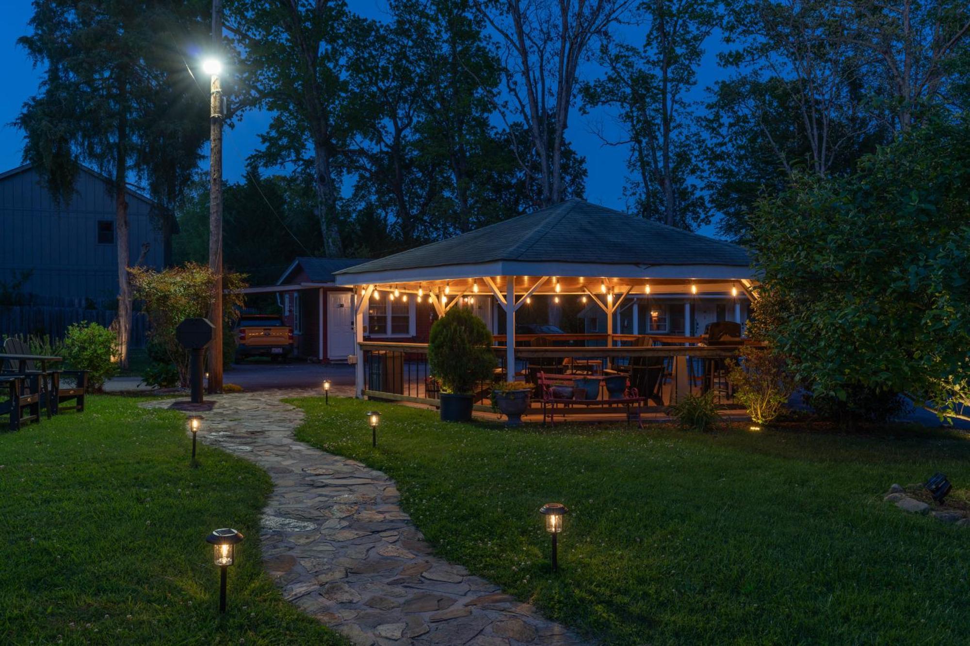 Cedarwood Inn Hendersonville Exteriör bild